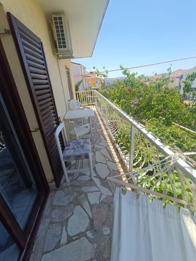 Tribunj Apartmani Exteriör bild
