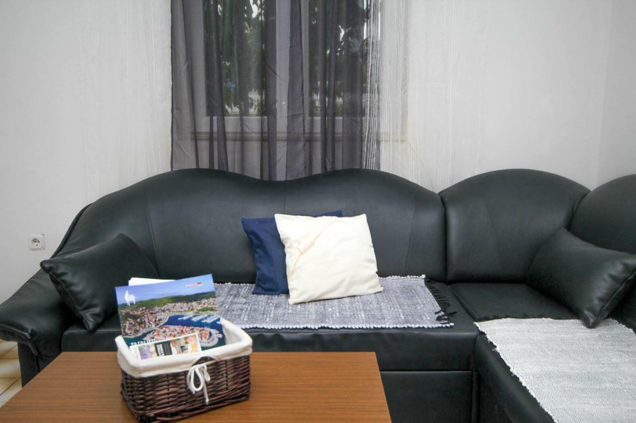 Tribunj Apartmani Exteriör bild